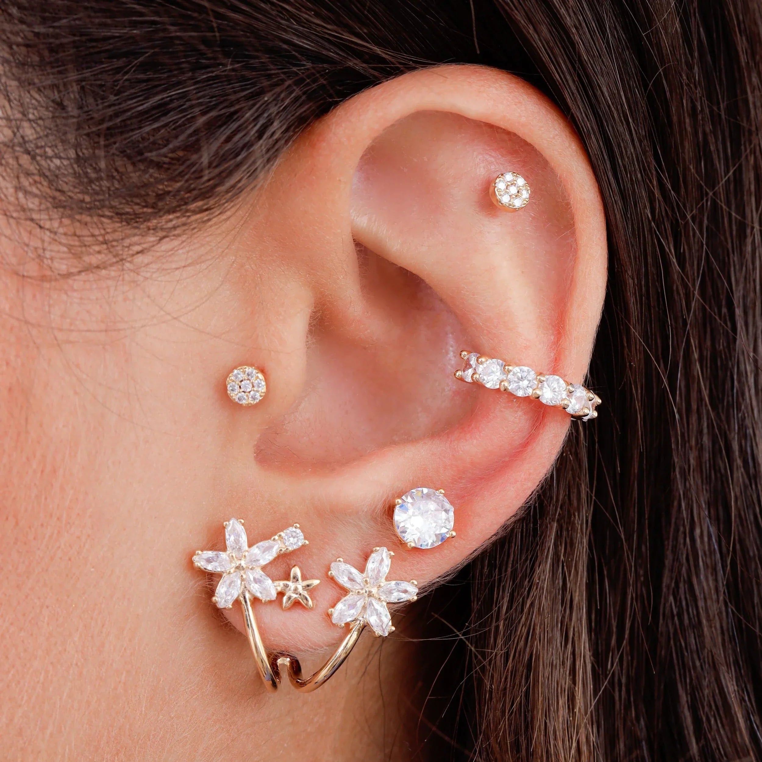 Ear Bling: saiba como usar mais de um brinco ao mesmo tempo