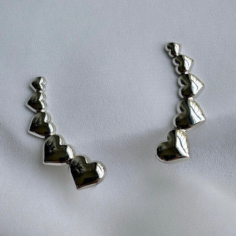 Brinco ear cuff Betsy corações liso ródio branco - foto 4