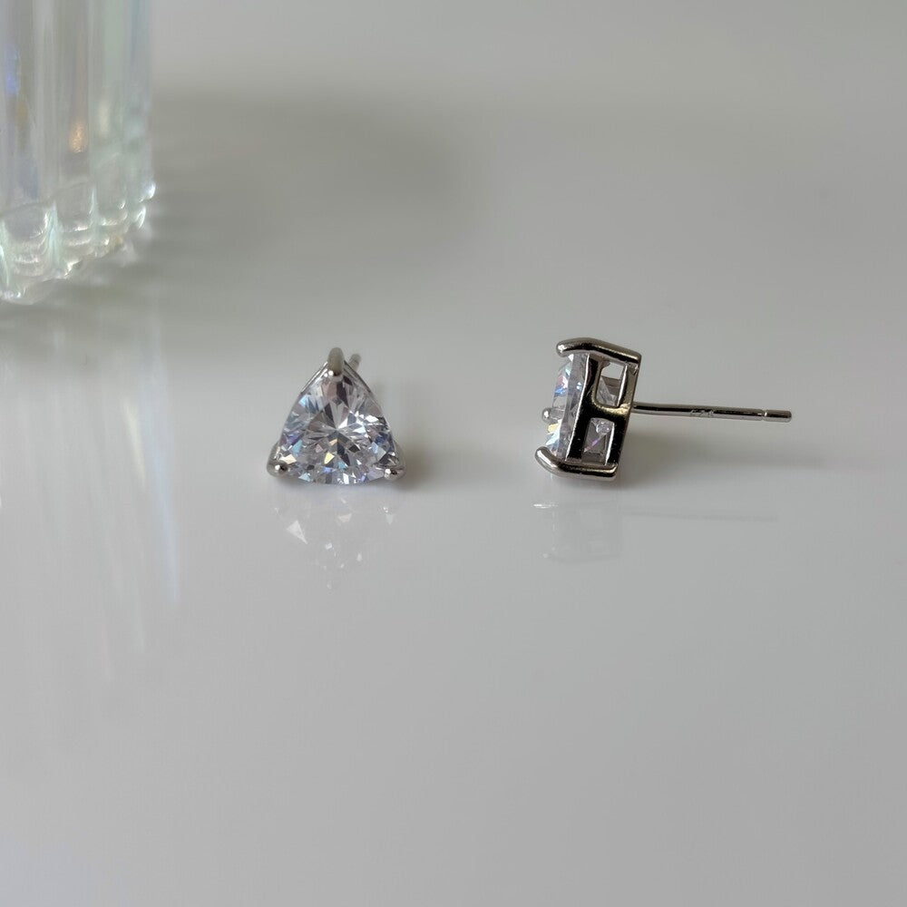 Brinco trillion zircônia branca prata 925 (8mm) - foto 3