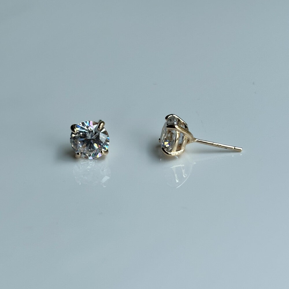 Brinco redondo zircônia branca prata 925 banho ouro (8mm) - foto 5