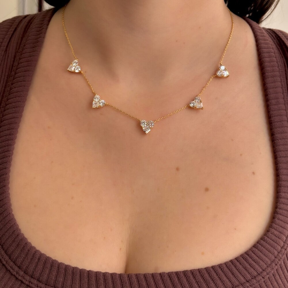 Conjunto Isa coração zircônias brancas ouro