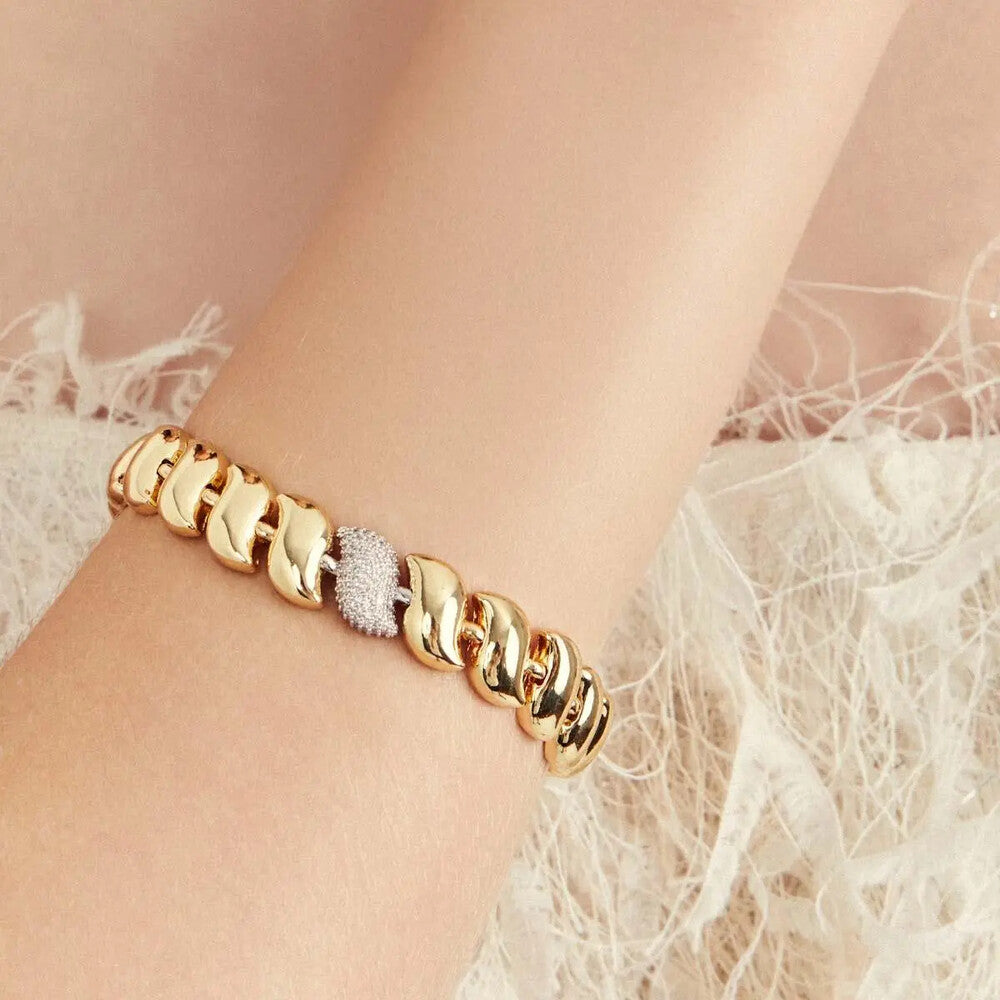 Conjunto Pulse elos curvos lisos e cravejado ouro