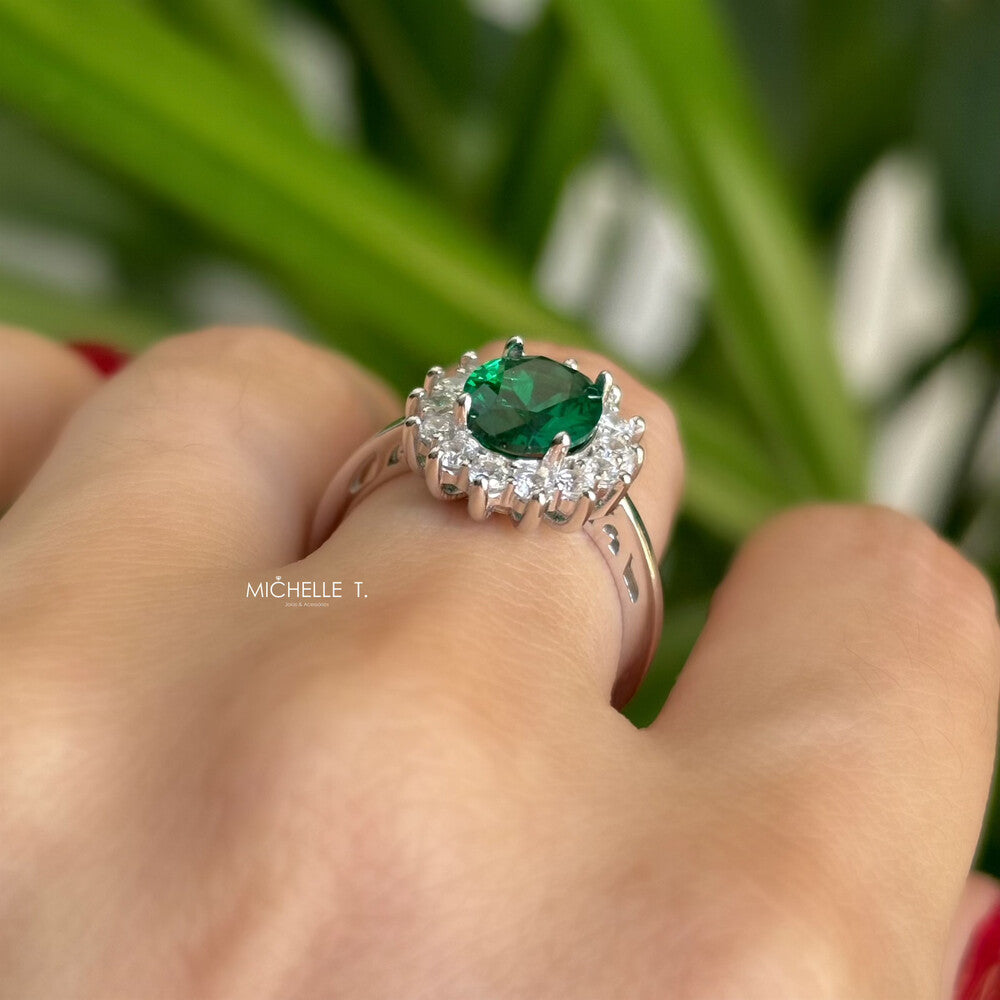 Anel oval zircônia esmeralda cravejado prata 925 - foto 4