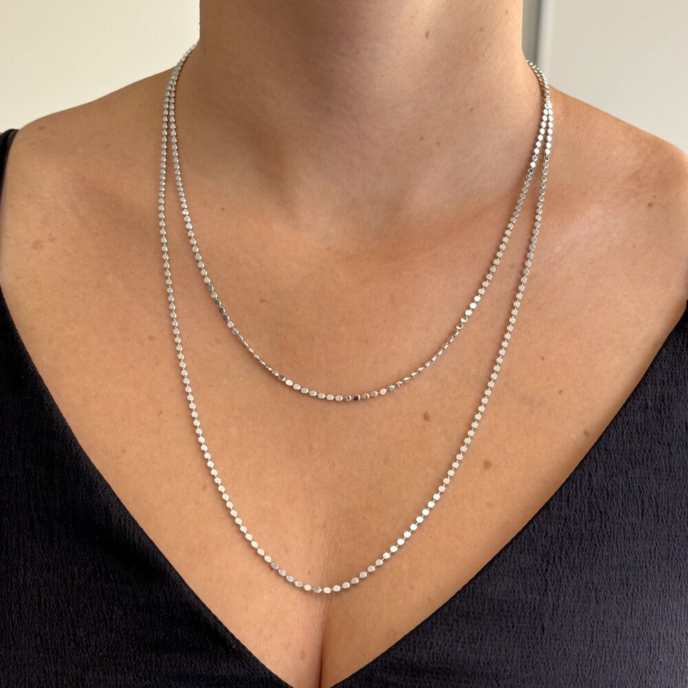 Colar Urban bolinhas lisas achatadas ródio branco (45cm) - foto 2
