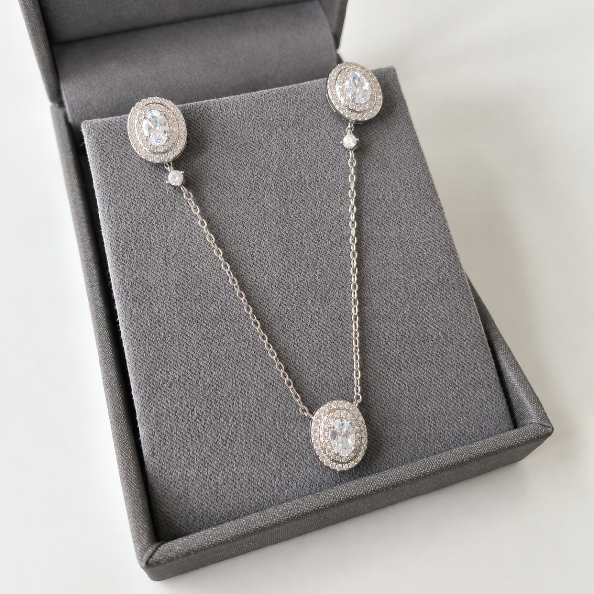 Conjunto Grazi oval zircônia branca ródio branco - foto 2