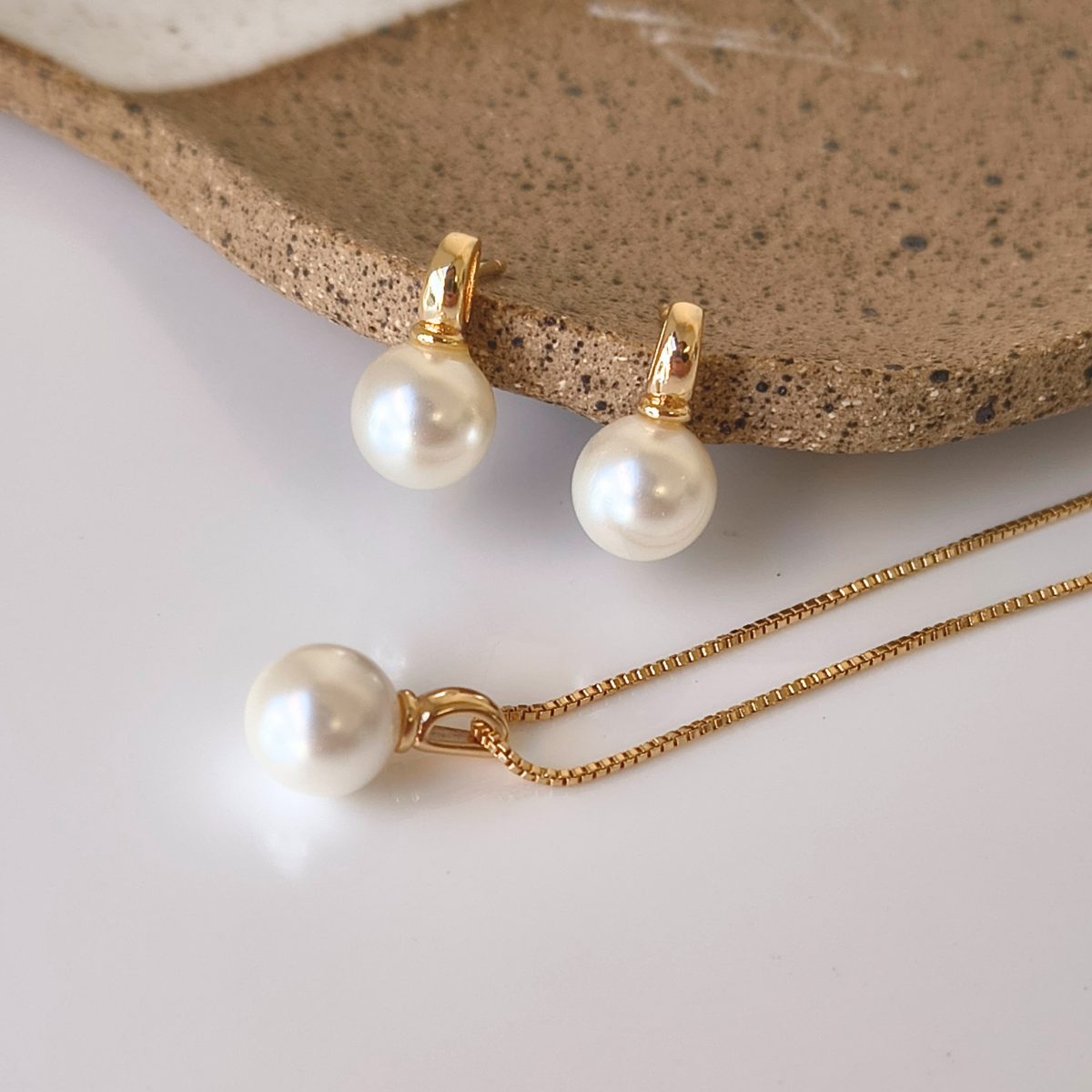 Conjunto Luara pérola ouro