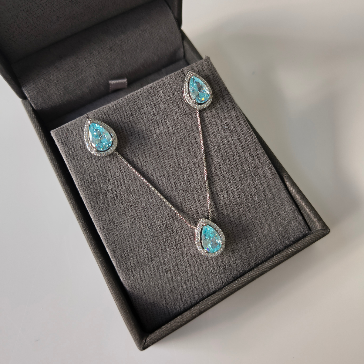 Conjunto Paty gota zircônia água marinha ródio branco