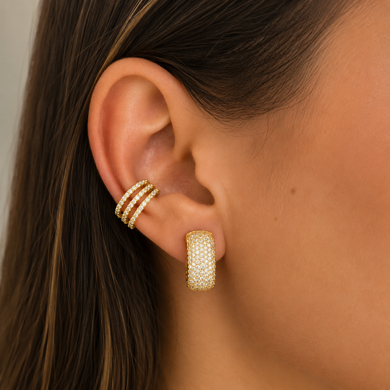Piercing fake Celine cravejado prata 925 banho ouro