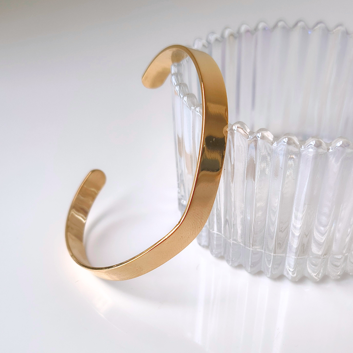 Pulseira bracelete Sienna lisa ouro