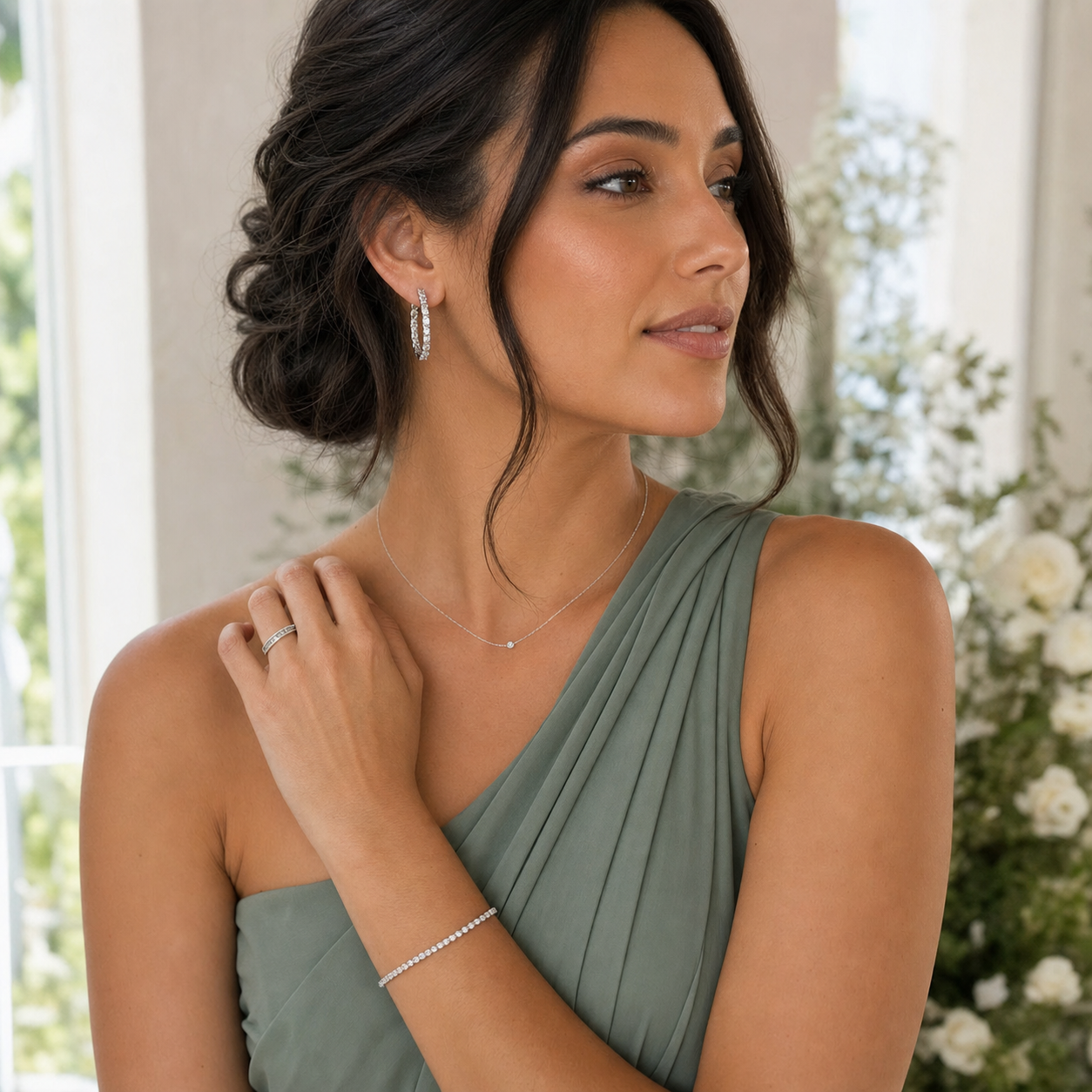 Joias para madrinha de casamento: como escolher a peça certa para o grande dia
