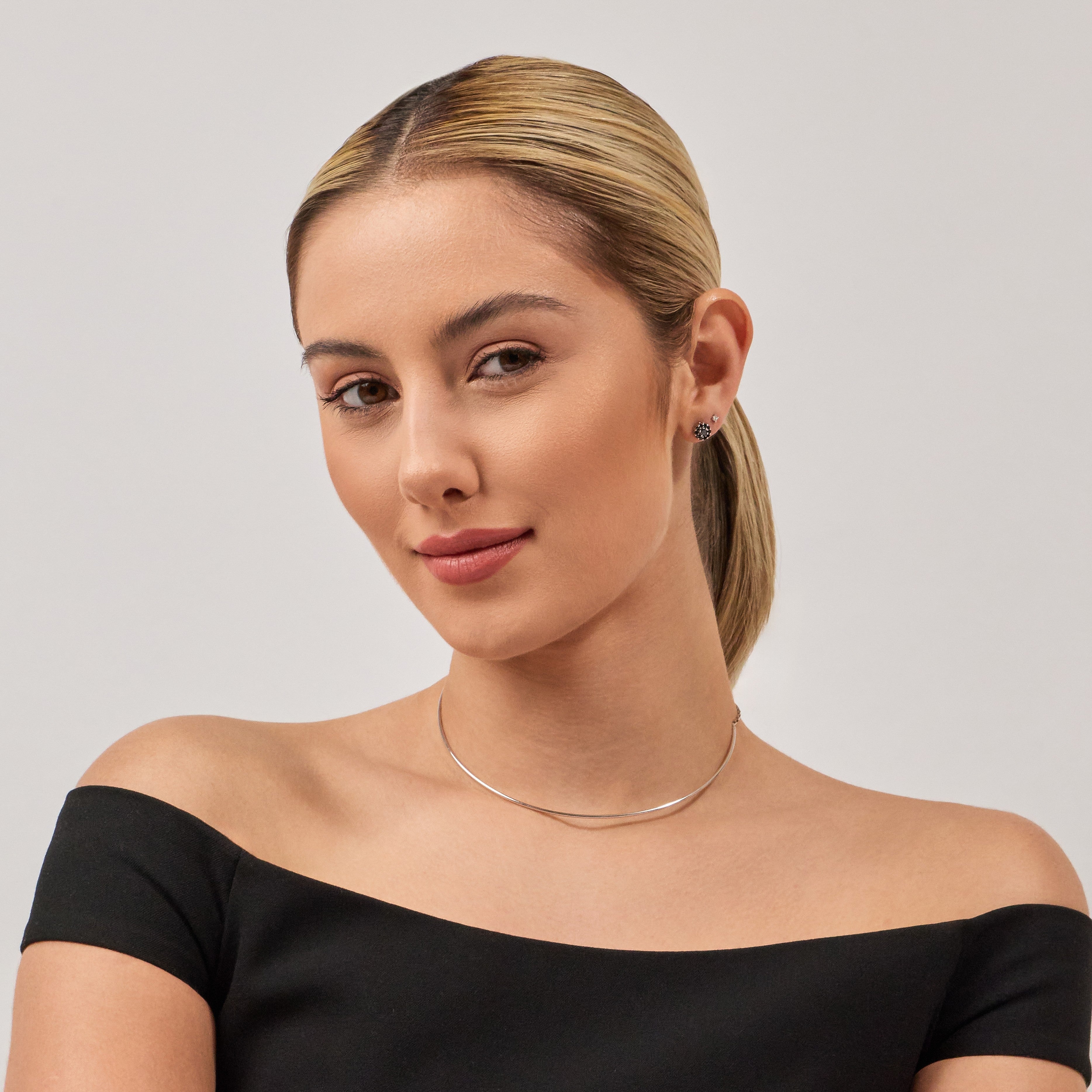 Lazy Luxury: a tendência que transformou joias simples em símbolo de sofisticação