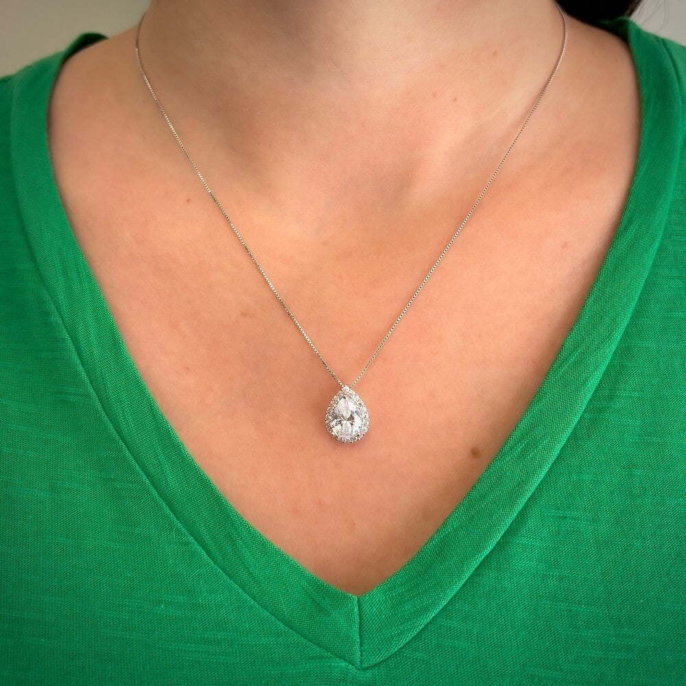 Conjunto gota Betina zircônias brancas prata 925