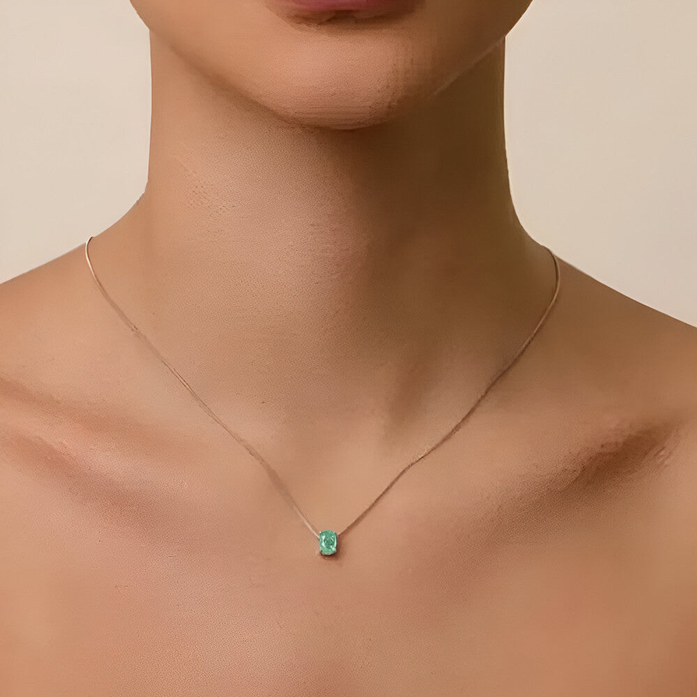 Colar Margot oval esmeralda colombiana fusion prata 925