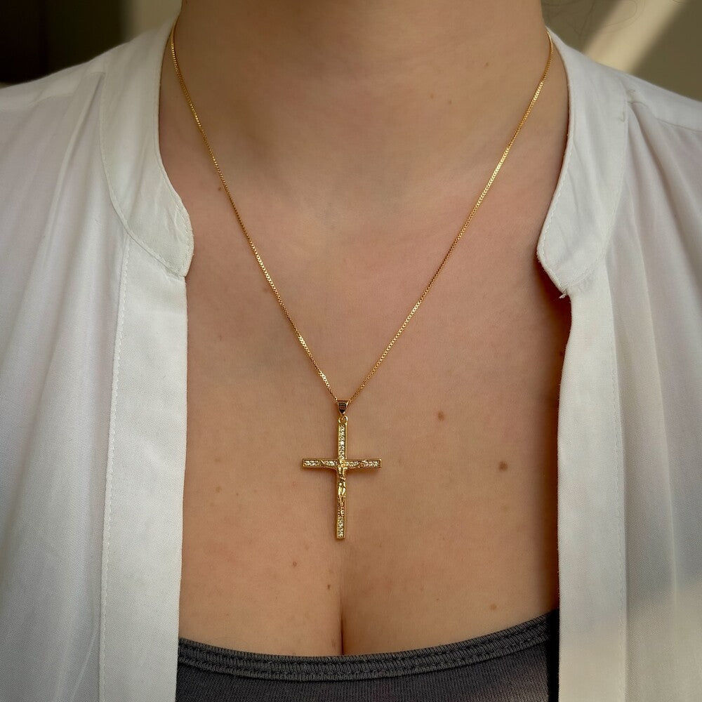 Colar pingente crucifixo Jesus cravejado ouro - foto 2