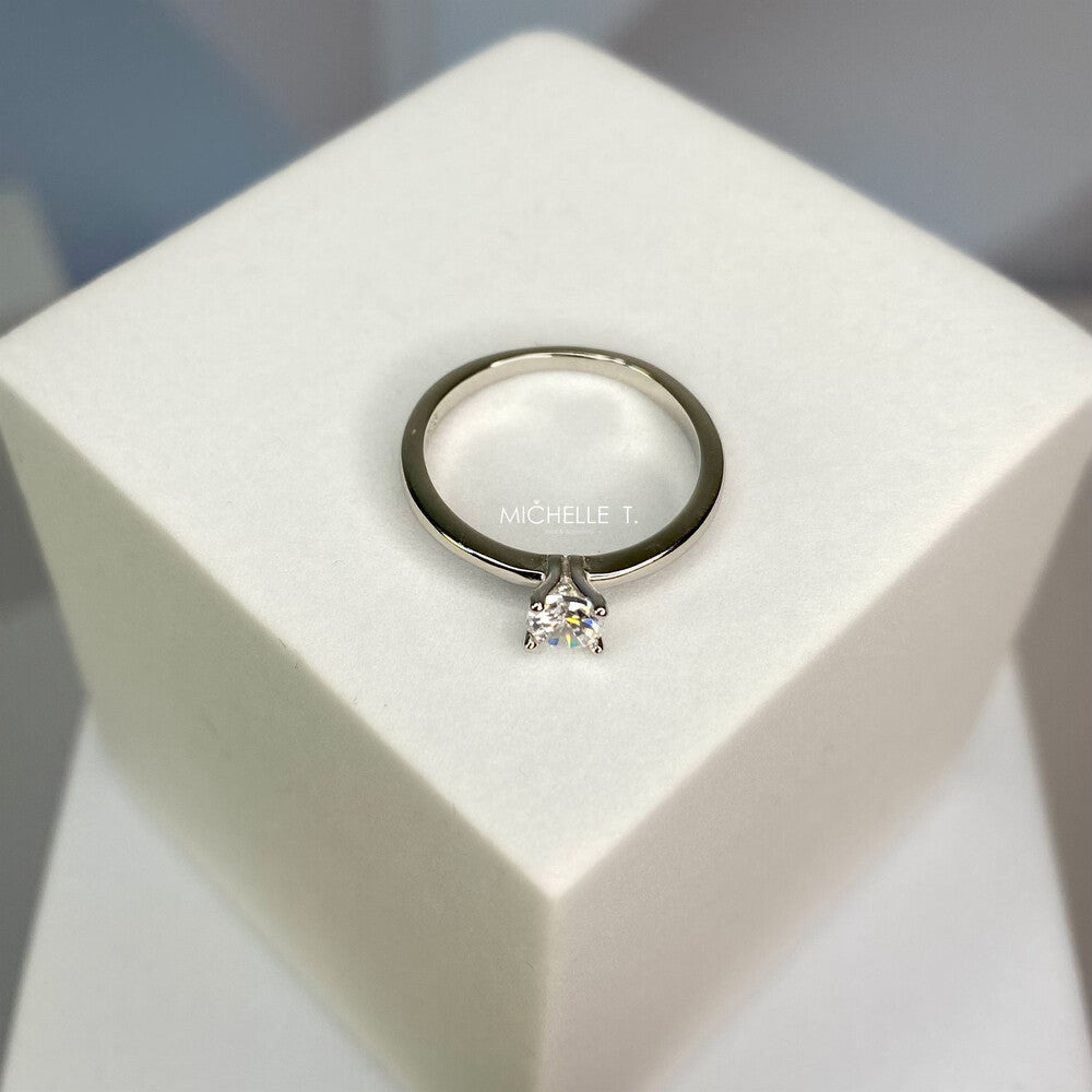 Anel solitário Delicate zircônia branca prata 925 - foto 4