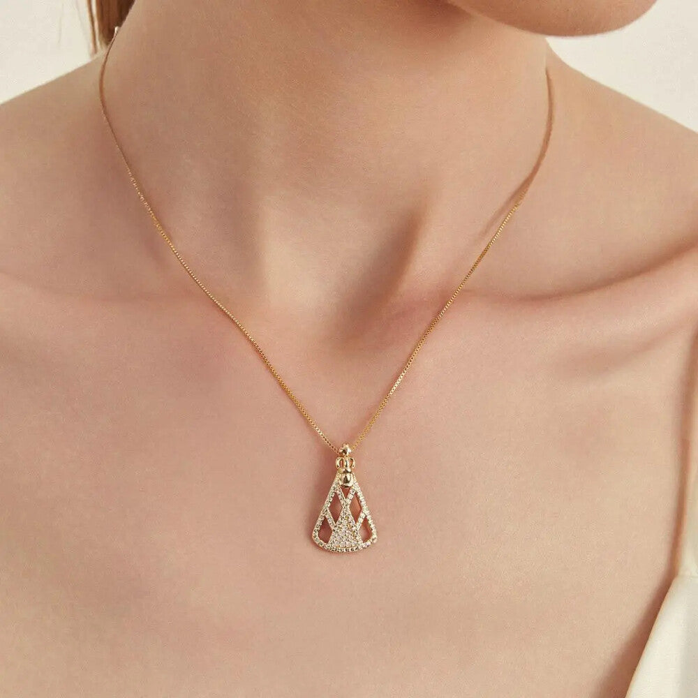 Conjunto vazado Nossa Senhora Aparecida zircônias ouro