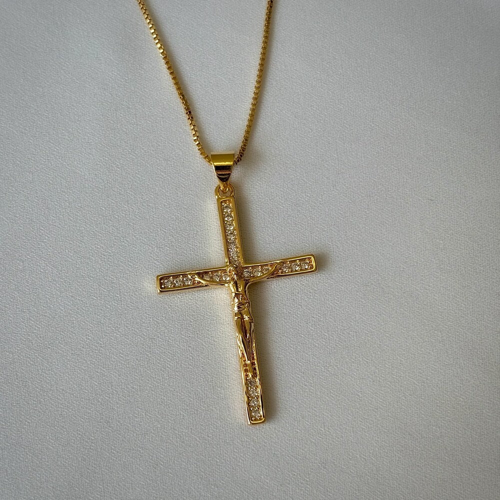Colar pingente crucifixo Jesus cravejado ouro - foto 4