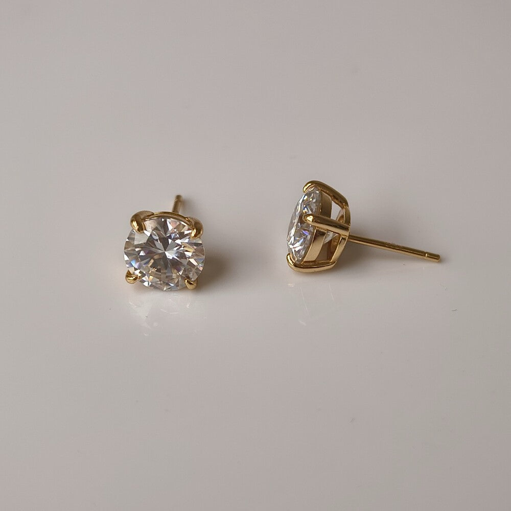 Brinco solitário ponto de luz Moissanite prata 925 banho ouro (8.0mm) - foto 3