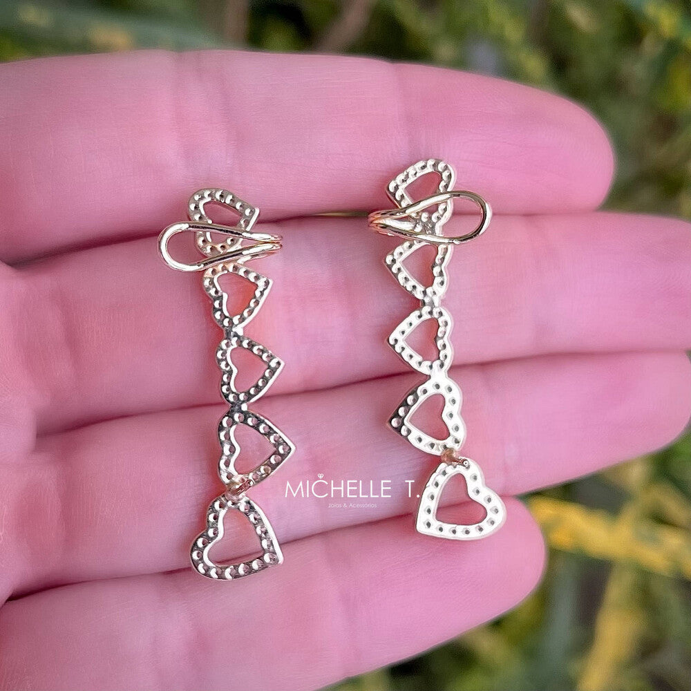 Brinco ear cuff hearts cravejado ouro - foto 4