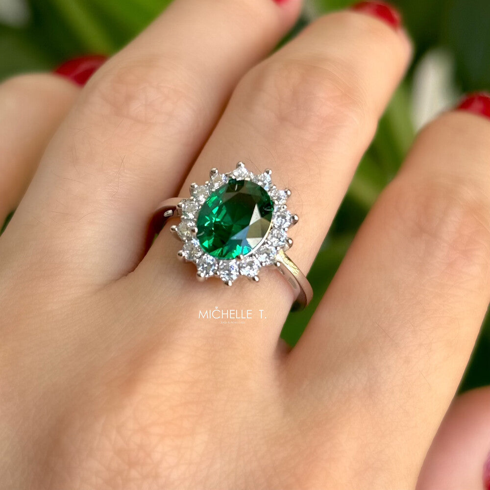 Anel oval zircônia esmeralda cravejado prata 925 - foto 3