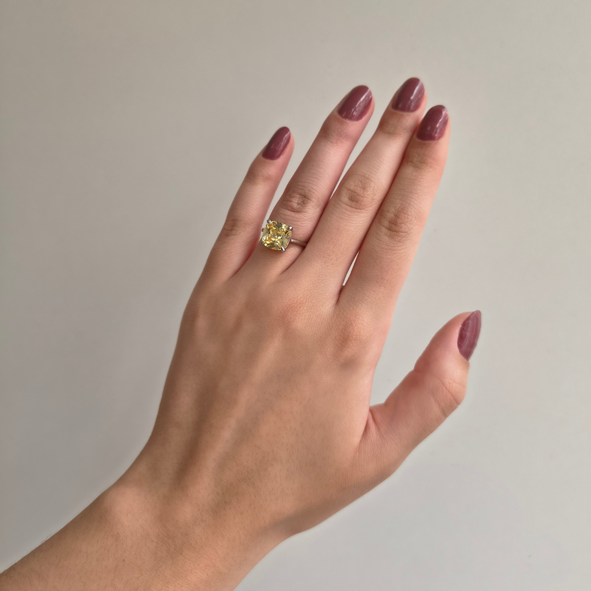 Anel Tess zircônia fancy yellow prata 925