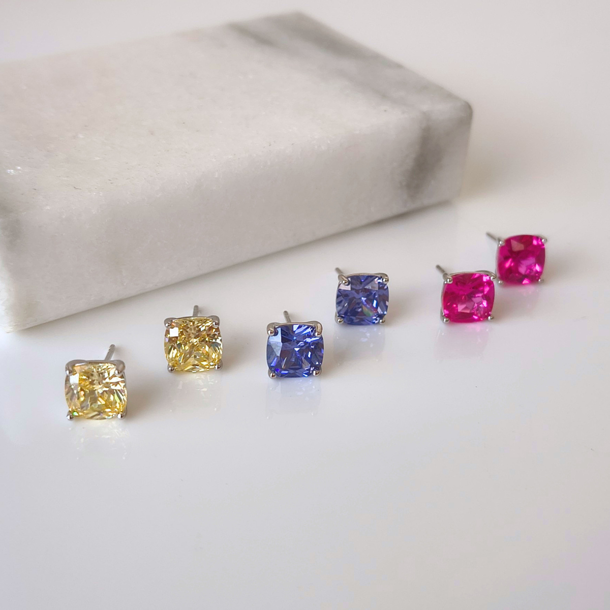 Brinco Tess zircônia turmalina pink prata 925 (8mm)