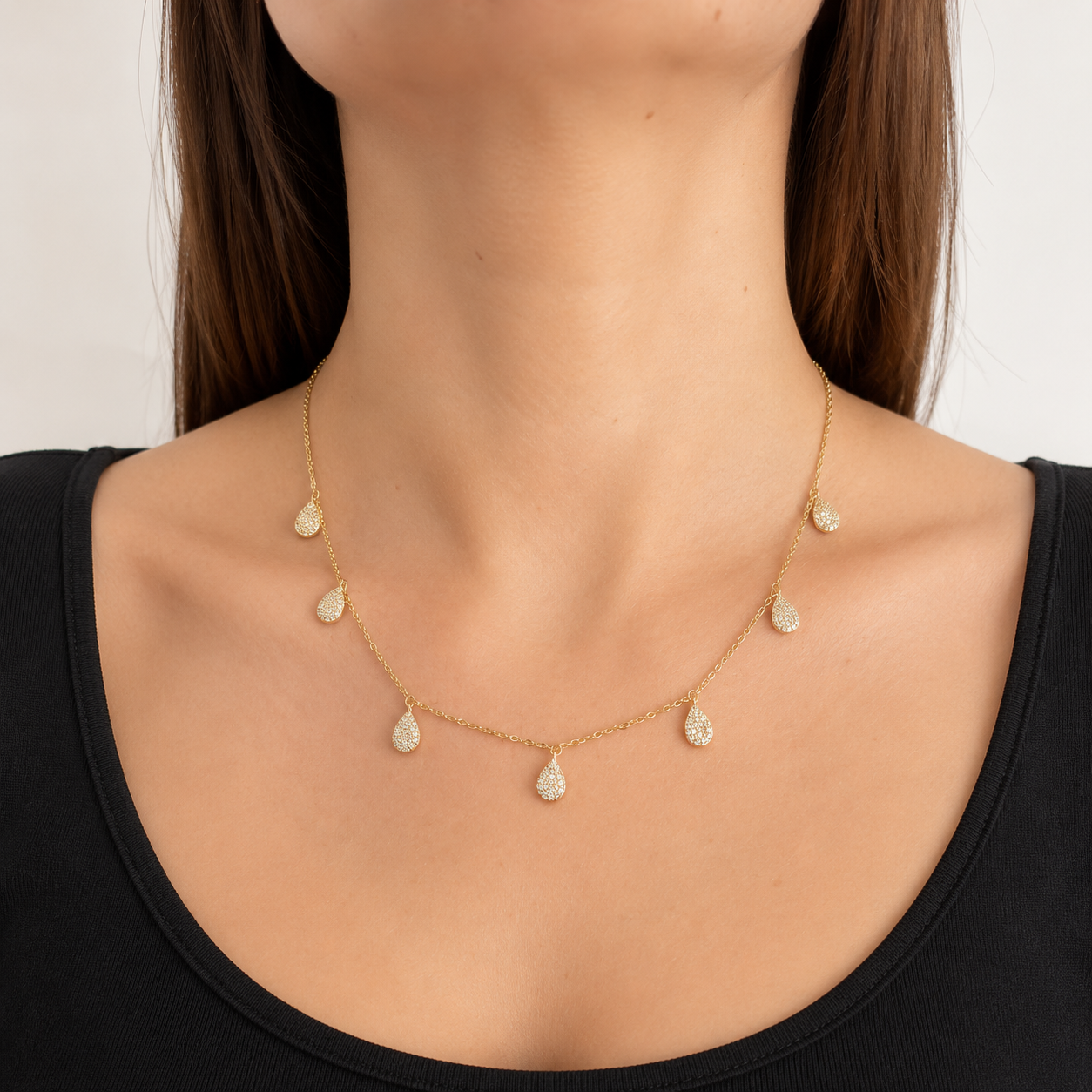 Colar Serena gotas cravejadas ouro