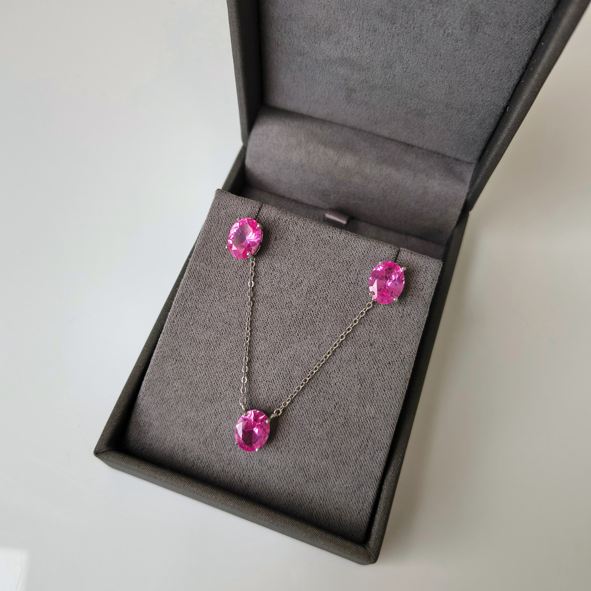 Conjunto Alexa oval zircônia turmalina pink ródio branco