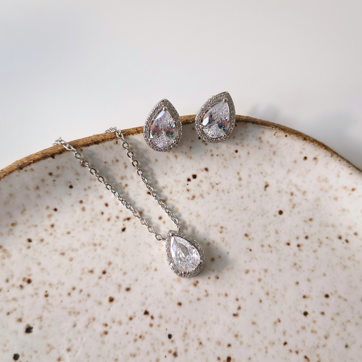 Conjunto Paty gota zircônia branca ródio branco