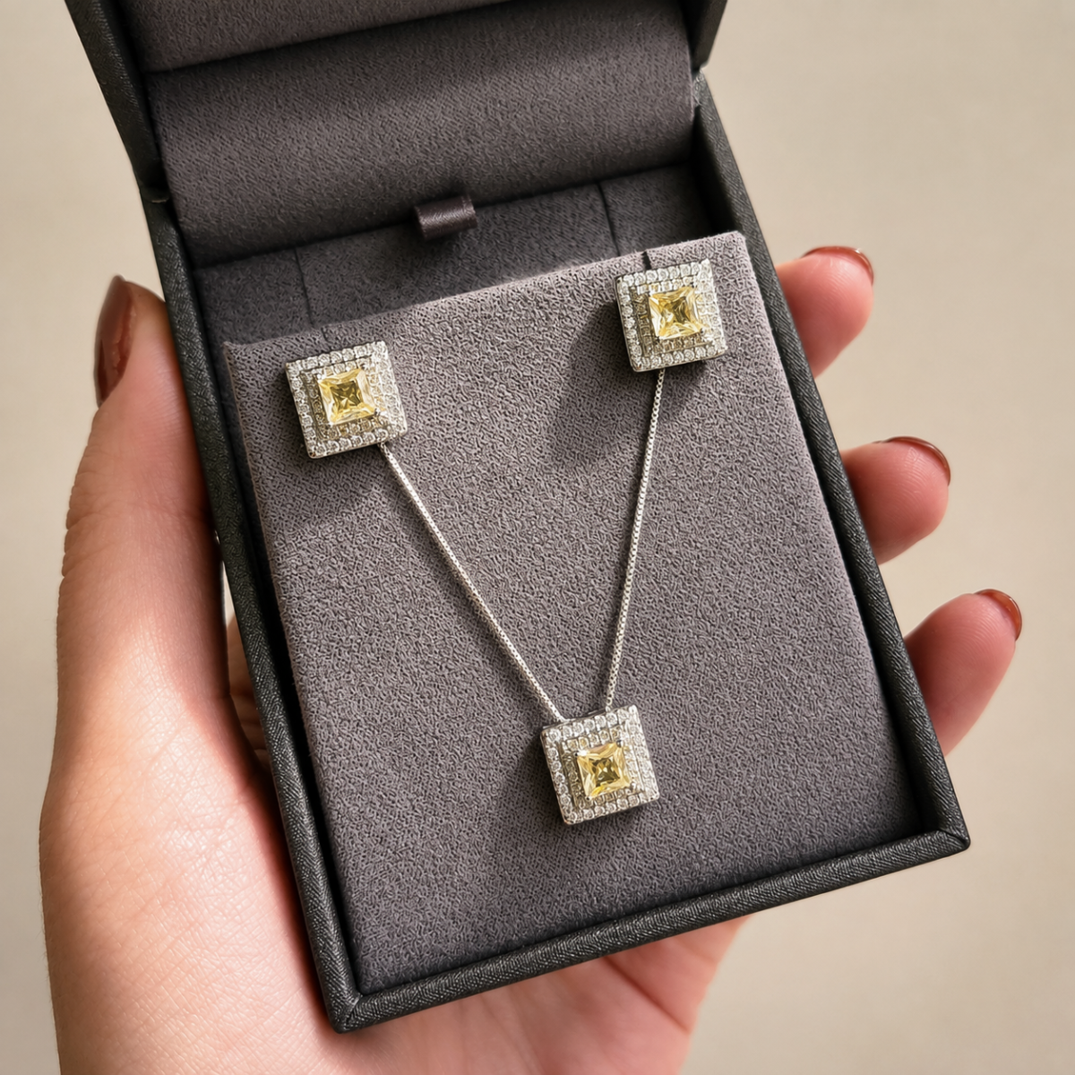 Conjunto quadrado Fiore zircônias fancy yellow ródio branco