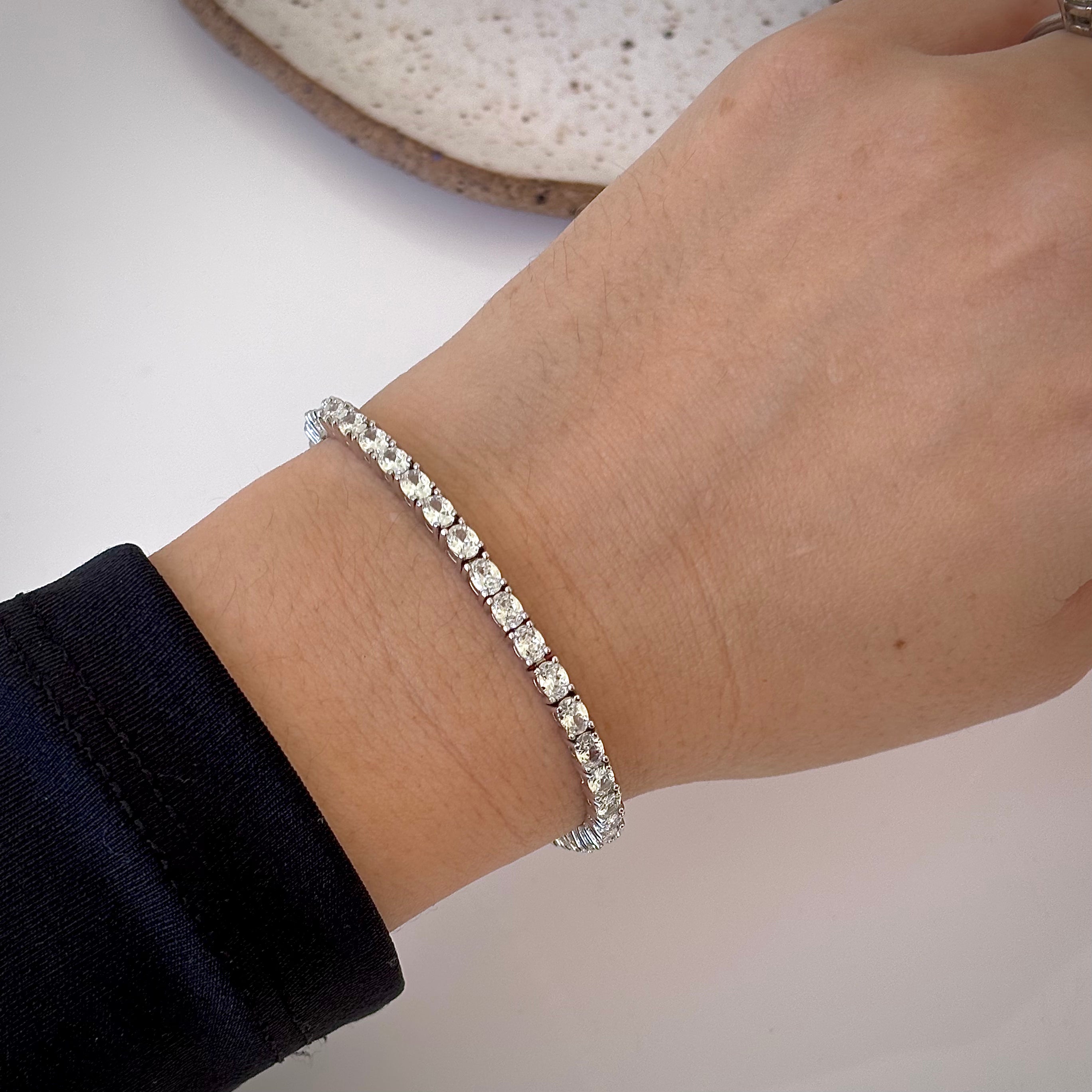 Pulseira riviera Dollie zircônias brancas ródio branco